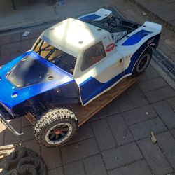 Losi 5t truck 2 stroke rc
