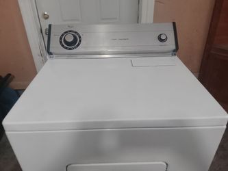 Good clean working electric dryer Free delivery and setup