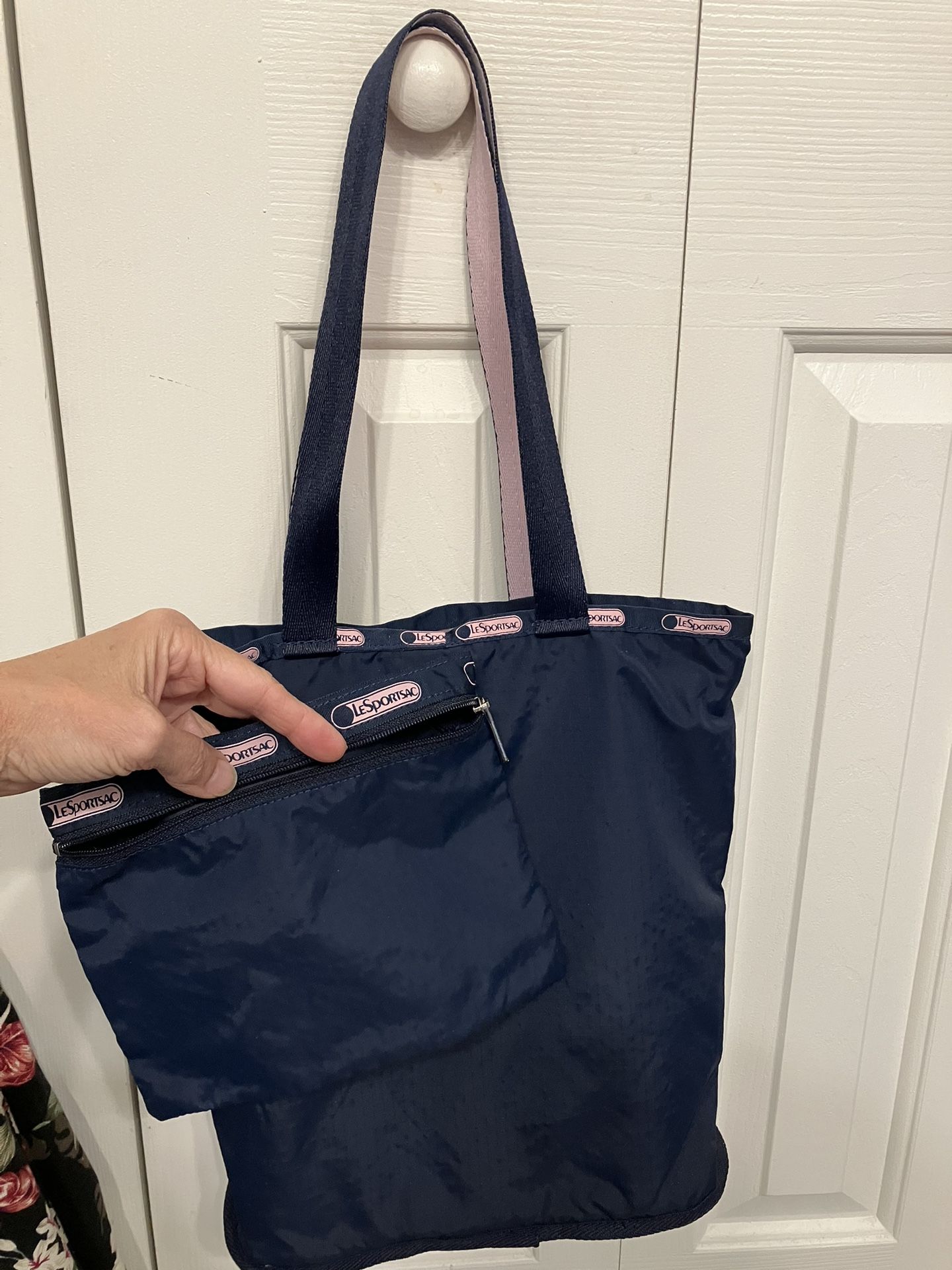 LeSportsac Tote & Zipper Pouch Set Open Bag Zipper Interior Full Size Pocket Lightweight Navy & Pink Excellent Like New Condition