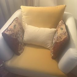 Modern White Accent Faux Leather Yellow Cushioned Chair