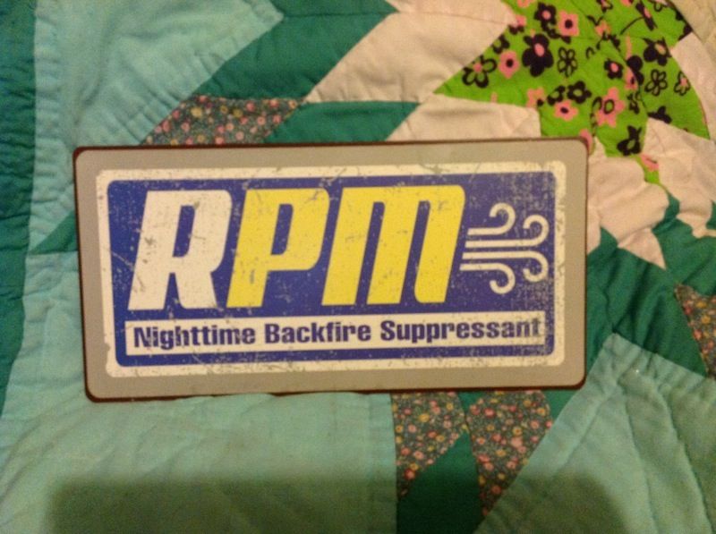RPM suppressant metal advertising sign