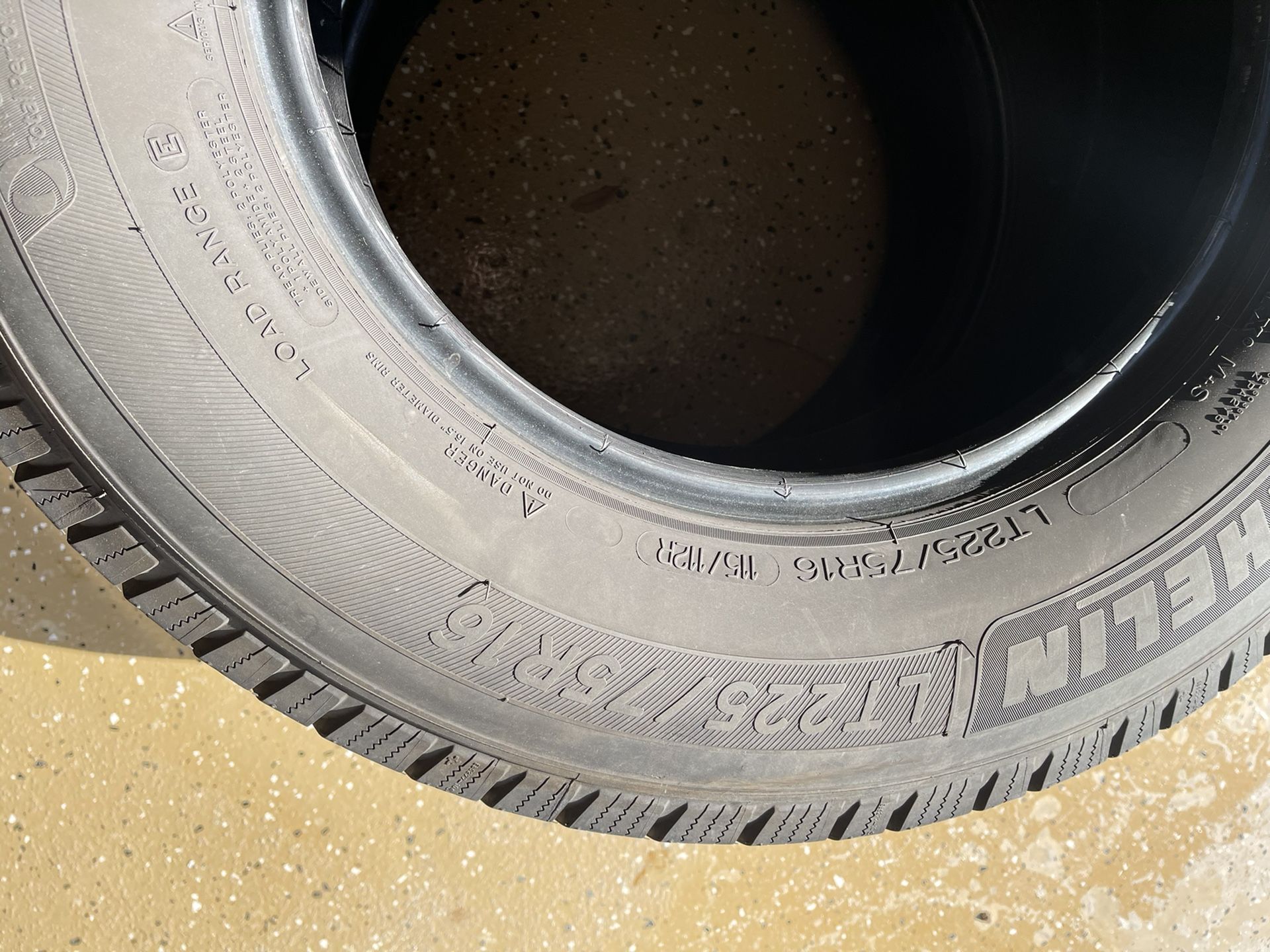 Michelin Defender LT225/75R16 Pair