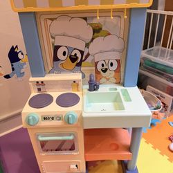 Bluey Kitchen 