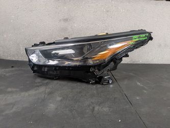 2020-2021-2022-2023-2024 TOYOTA HIGHLANDER "#9" LEFT HEADLIGHT OEM USED #10445