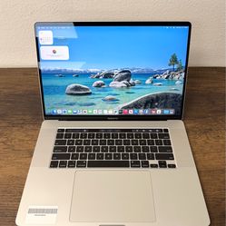 16" MacBook Pro Touchbar 32GB RAM*512GB SSD*2.4Ghz Intel 8 Core i9