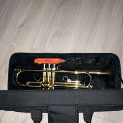 Mendini Trumpet With Case And Accessories Barely Used