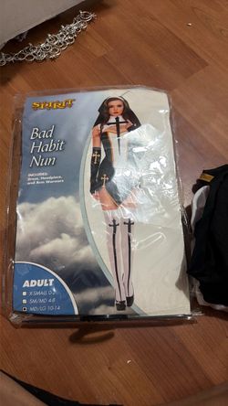 Halloween Costume nun