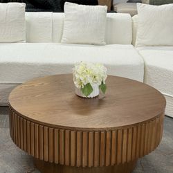Modern solid wood veneer round storage coffee table, suitable for living rooms, apartments, and small spaces (walnut color)  💰150$