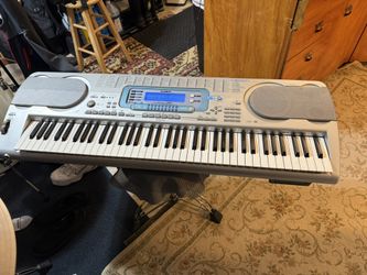 Casio WK 3000 full-size keyboard for Sale in Marysville, WA - OfferUp