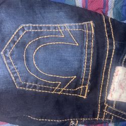Slim true religion size 33
