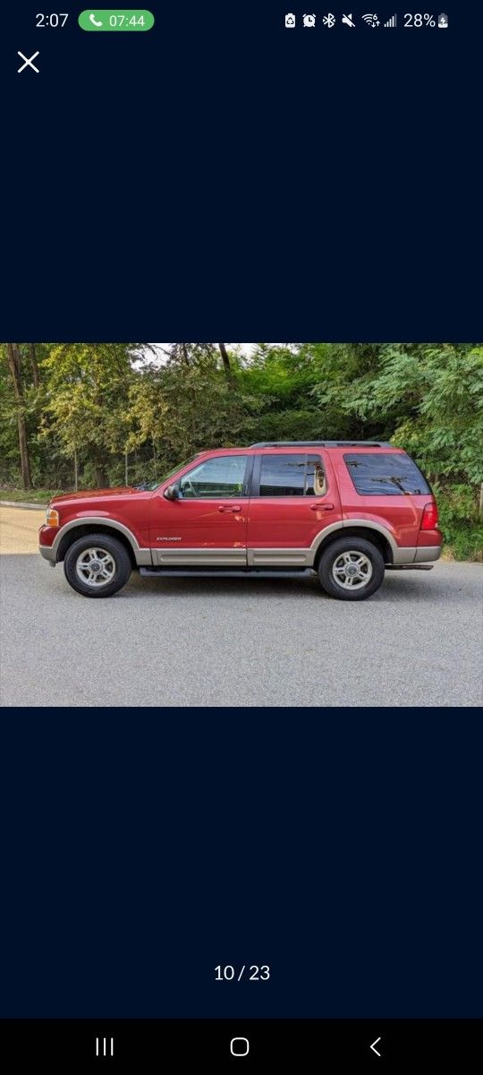 2004 Ford Explorer