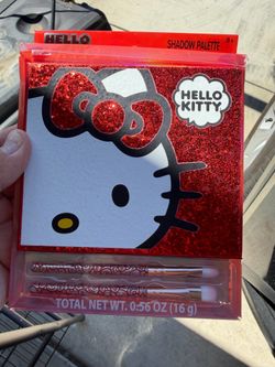 Hello kitty  Eyeshadow palette (New)