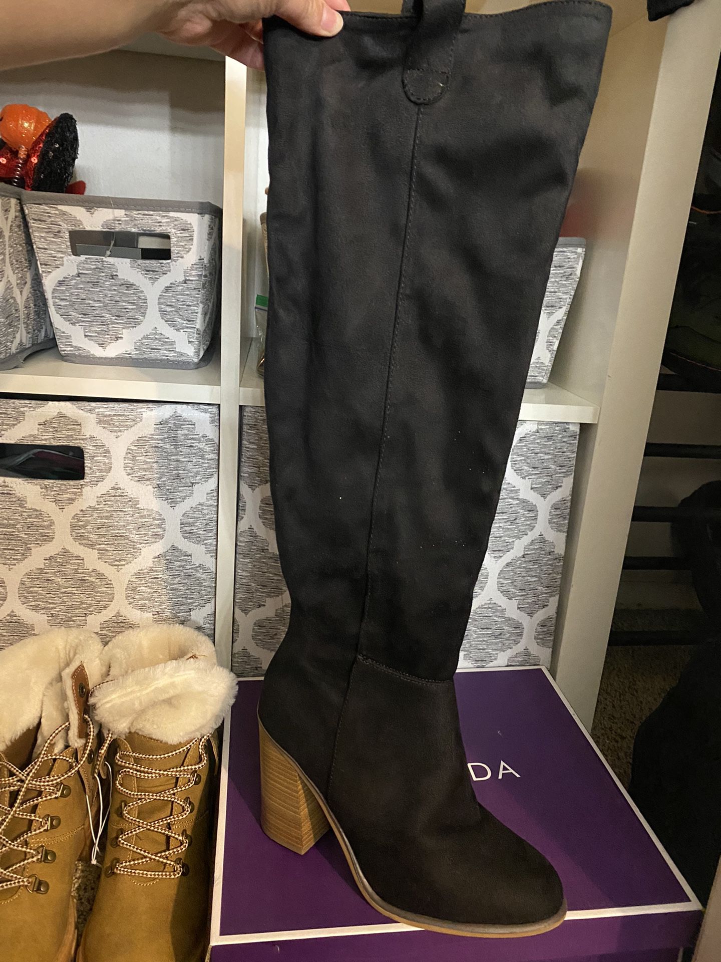 Size 7 Black Boots 