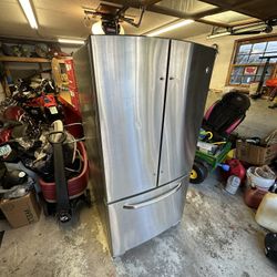 33"x 69" General Electric (GE) Fridge