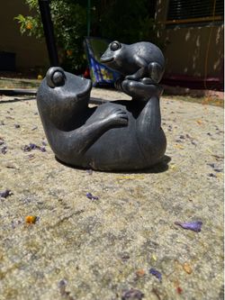 Frog Garden Statue