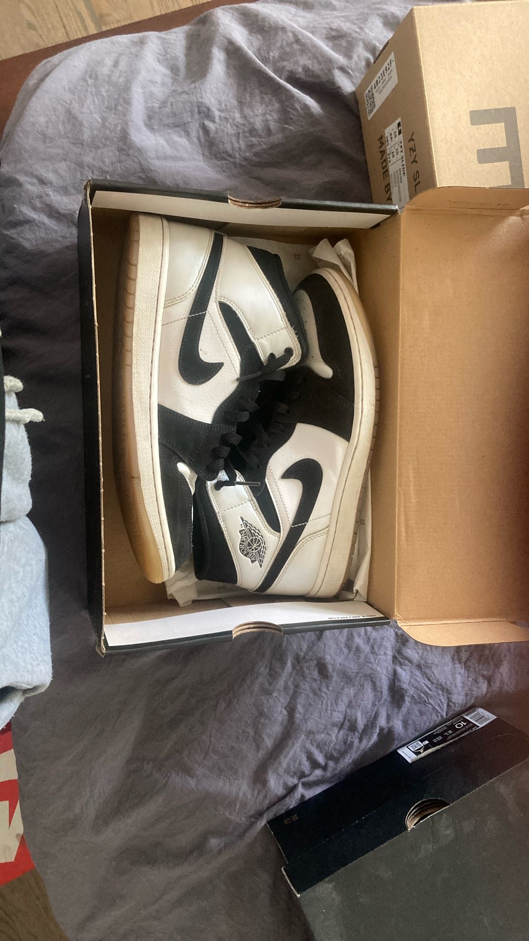 Jordan 1s Mid