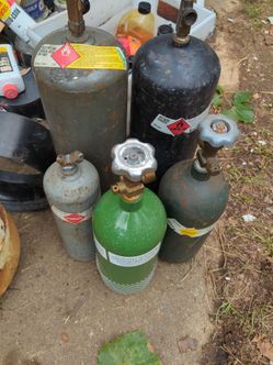 5 Full Welding Gas Cylinders – Oxygen & Acetylene – Customer-Owned