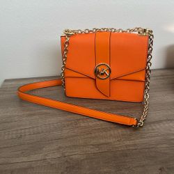 Michale Kors purse 