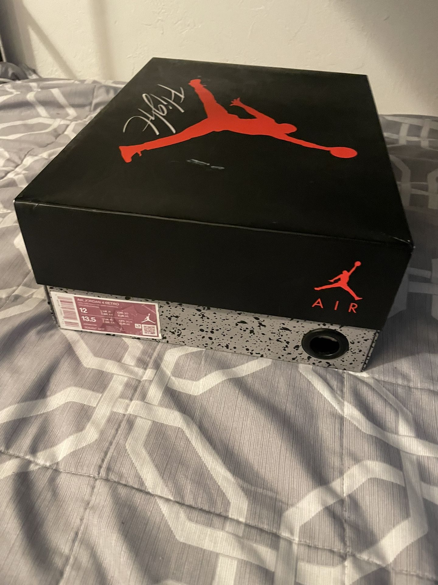Jordan 4 Cool Grey