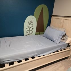 Ashley Twin Bedframe (no Mattress)