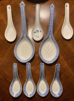 Asian Soup Spoons Lot of 9 — Rice Grain + Blue Onion — Porcelain — $15 or FREE GIFT with $50