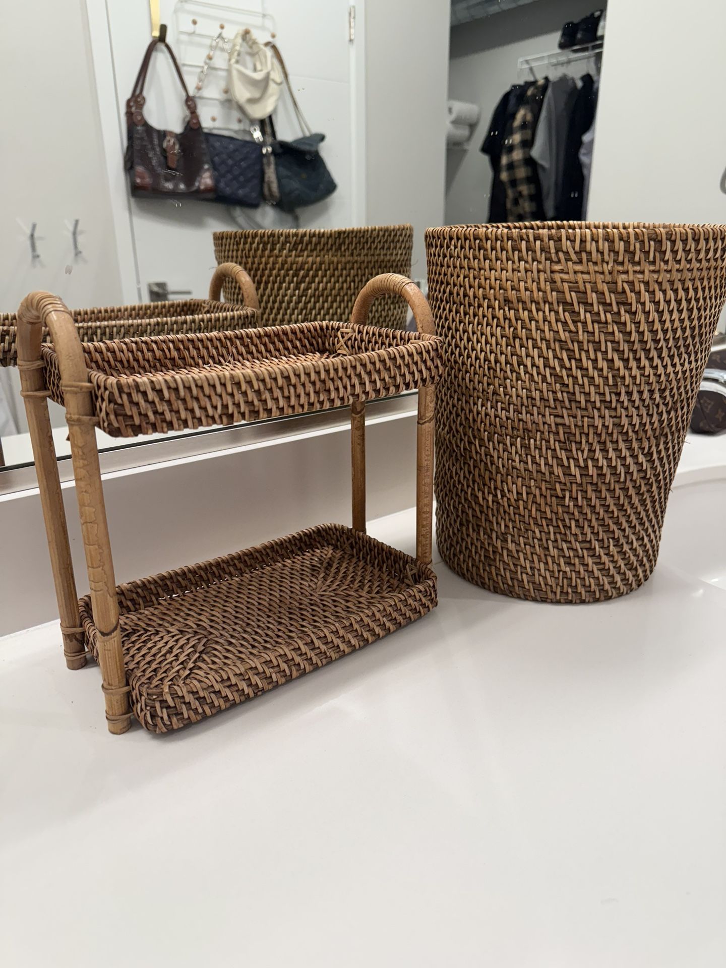 Woven Bathroom Set (Shelves & Trash Can)