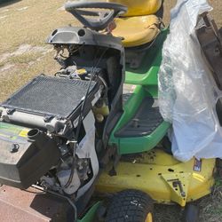 John Deere  X540 Riding Lawnmower As Is Ugly But Runs