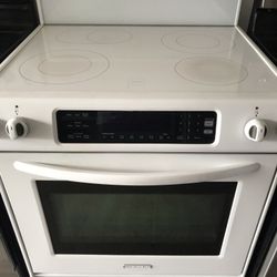 Kitchen Aid Electric White Stove 