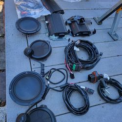  Boom Amps And Speakers With Wire Harness's For Harley Davidson 