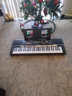 Teclado Yamaha Modelo EZ220