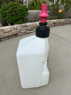 Tuff Jug 5 gallon with “ripper cap”