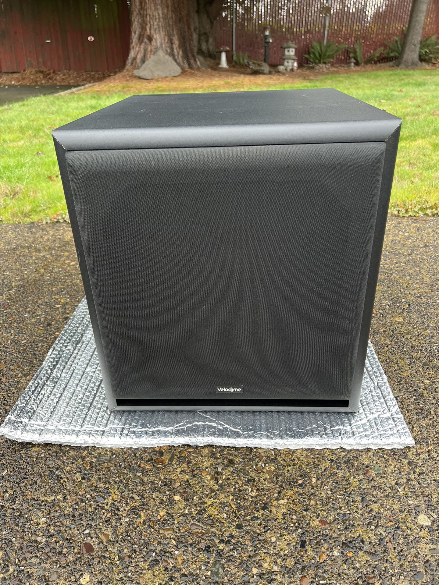 Velodyne CT Series Powered Subwoofer