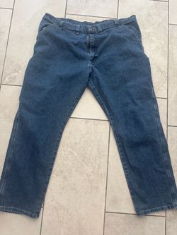 Men's Medium Wash Straight Leg Jeans