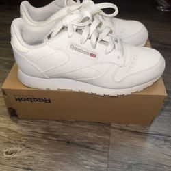 Reebok Sneakers 