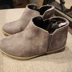 Size 9 Girl Boots