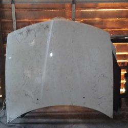 03 Mitsubishi Diamante hood 