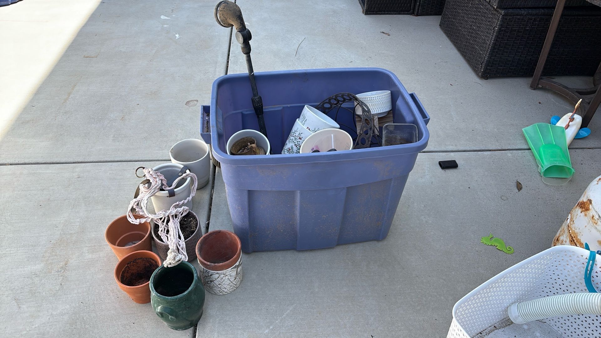 Gardening Pots + Stand (add. equipment)