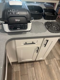 Ninja 4 Serving Electric Indoor Grill with Air Fryer