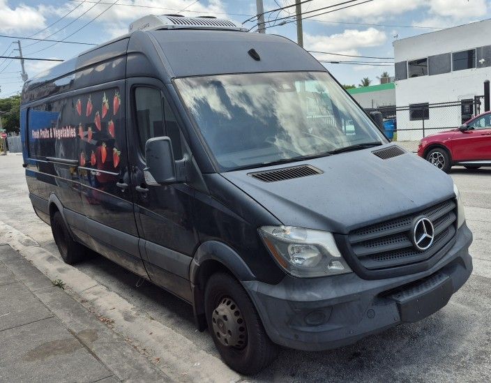 2017 Mercedes-Benz Sprinter Cargo