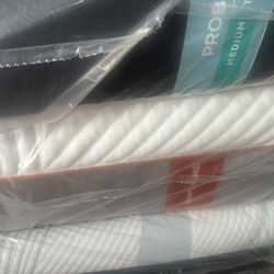 King Queen Size Tempurpedic ProAdapt,  ProBreeze,  LuxeBreeze Mattress  Pro Breeze /Luxe Adapt /Pro Adapt /Adapt /cloud /Tempur pedic contour Supreme 