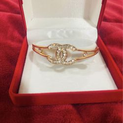 Luxury CC bracelet No BOX