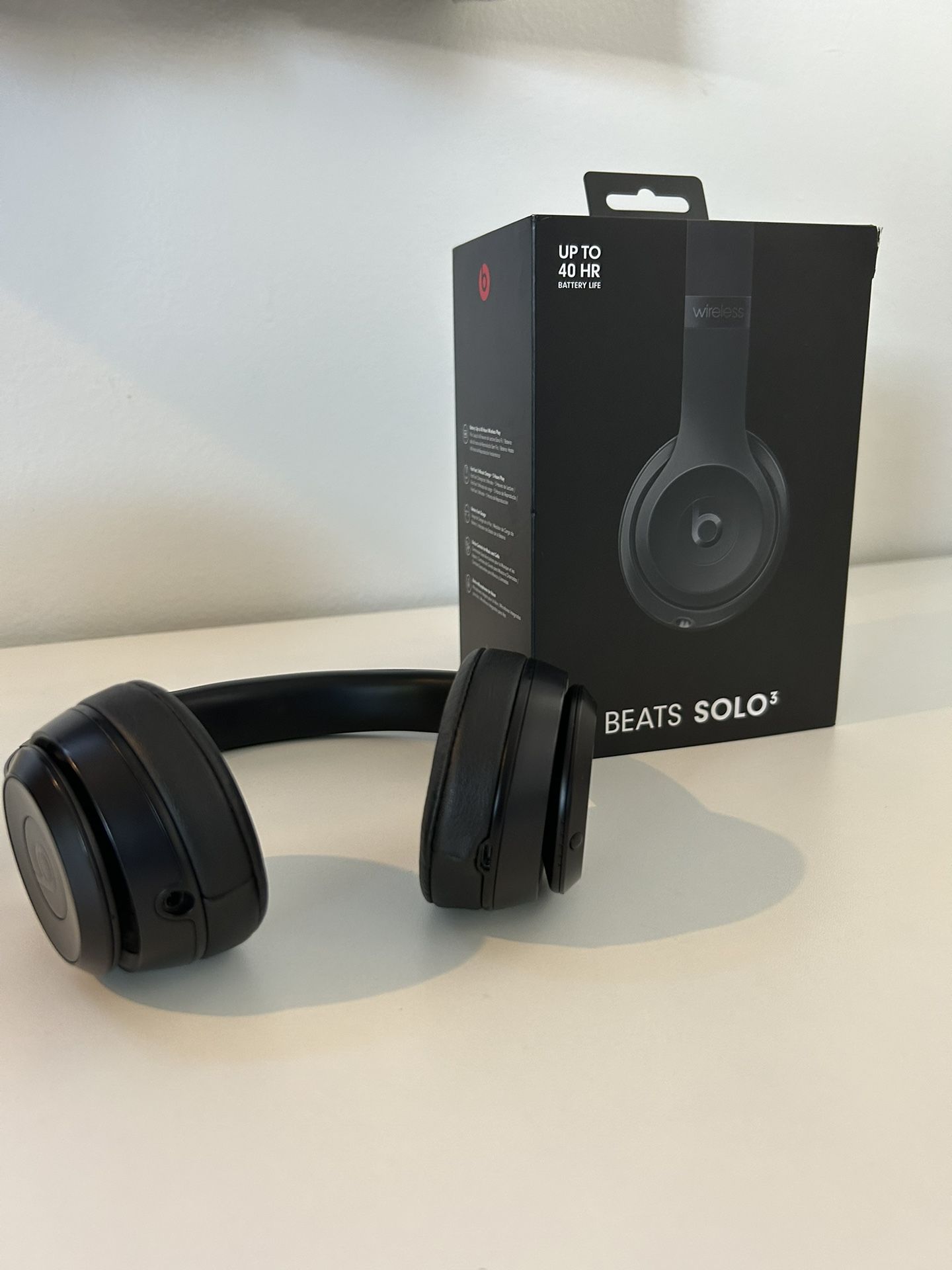 Beats Solo 3s Great Condition