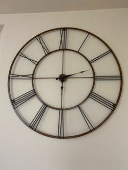 Roman numeral clock