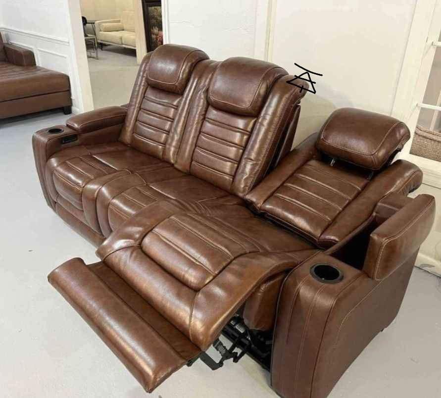 ☕Backtrack Power Reclining Sofa and Loveseat
Ashley Furniture👉$10 Down Payment Financing and Delivery available