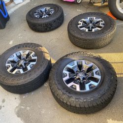 Toyota tacoma Tires 