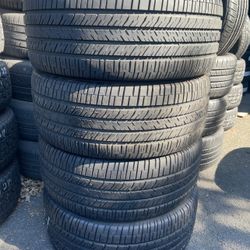 265/60/17 Michelin 265 60 R 17 set of matching used tires in great condition 300$ for 4 tires plus tax.  Mount available but not included. City tires 