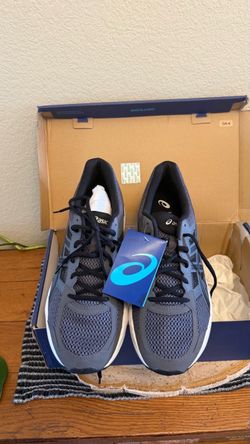 ASICS Men’s size 11.5 Gel Contend 4