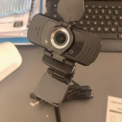 Work / Study From Home With Ease! Webcam with Cover and Tripod