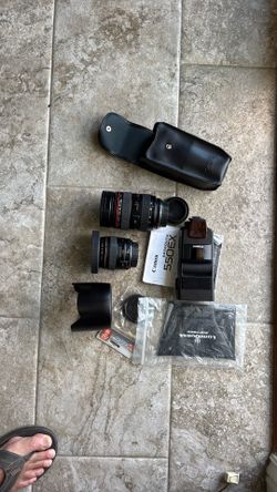 Canon lenses 28-70mn 2.8 fast zoom  and 85 min prime 1.8