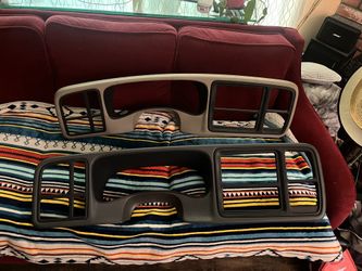 Chevy GMC instrument Bezel 2003-2006 Part Number: One Five One Seven Eight Seven Zero Eight Please Look At My Description For Vehicle Compatibility 